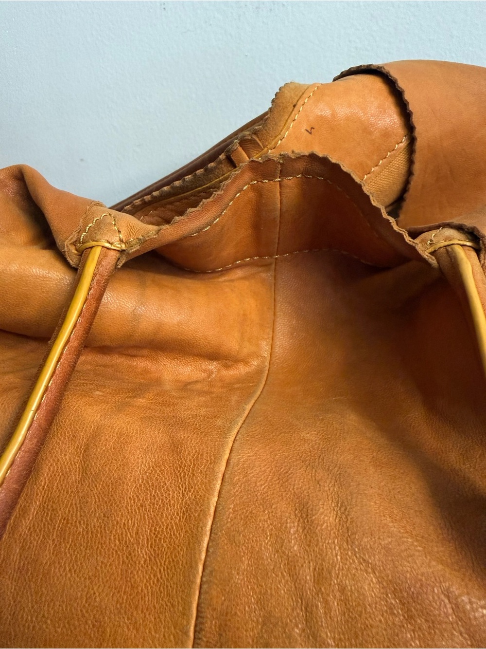 Vintage Cognac Leather Slouchy Hobo Tote XL Soft Distressed Carryall Laptop Bag - Picture 12 of 13